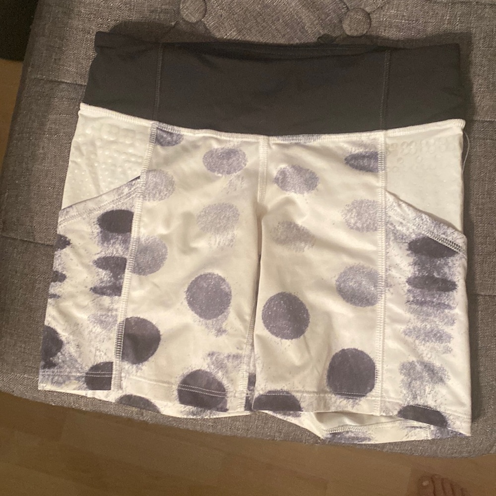 Lululemon tight shorts